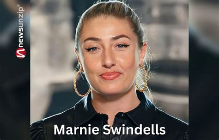 Age, Net worth, Husband, Family, Height, Qualifications, Bio & More