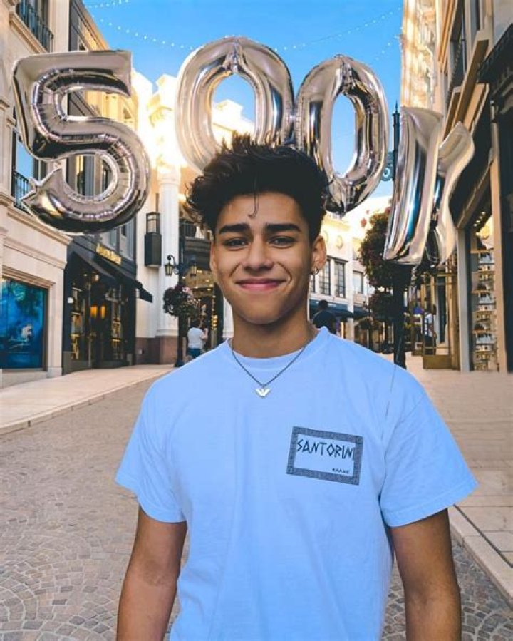 Andrew Davila Bio | Age, Wiki, Net worth, Height, Girlfriend|
