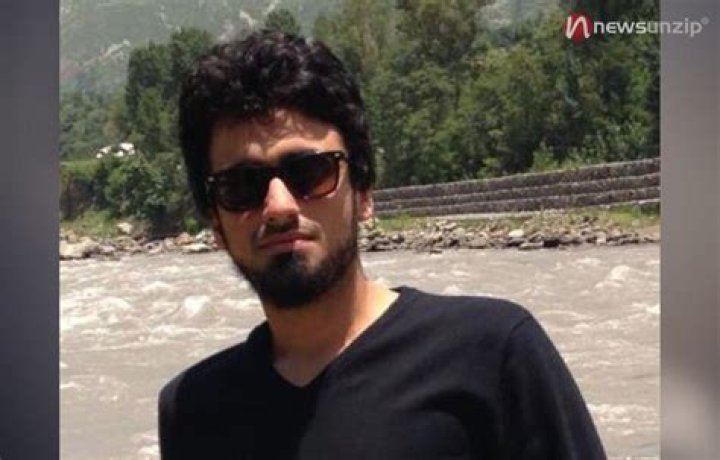Asim Jamil (Tariq Jamil’s Son) Wiki, Age, Wife, Family, Kids, Biography & More