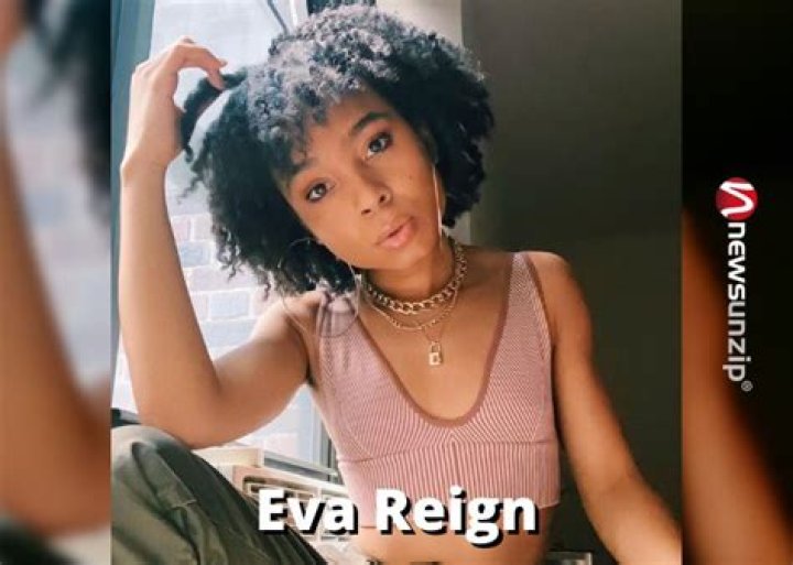 Biography, Age, Height, Parents, Ethnicity, Boyfriend, Family, Birthday & More