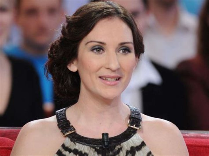 Calista Sinclair Taille