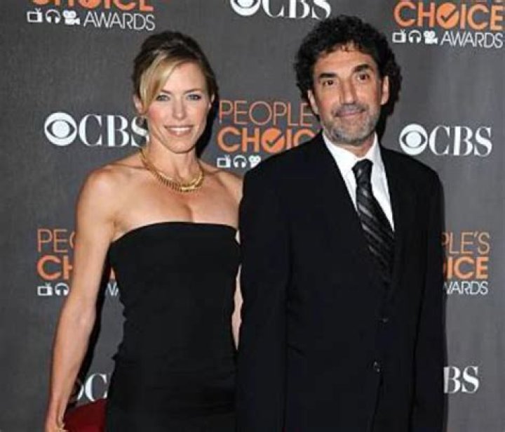 Chuck Lorre Age, Height, Wife, Children, Net Worth, Parents, Biography, and More