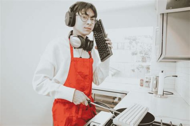 Daddy Long Neck Bio & Wiki: Net Worth, Age, Height & Weight