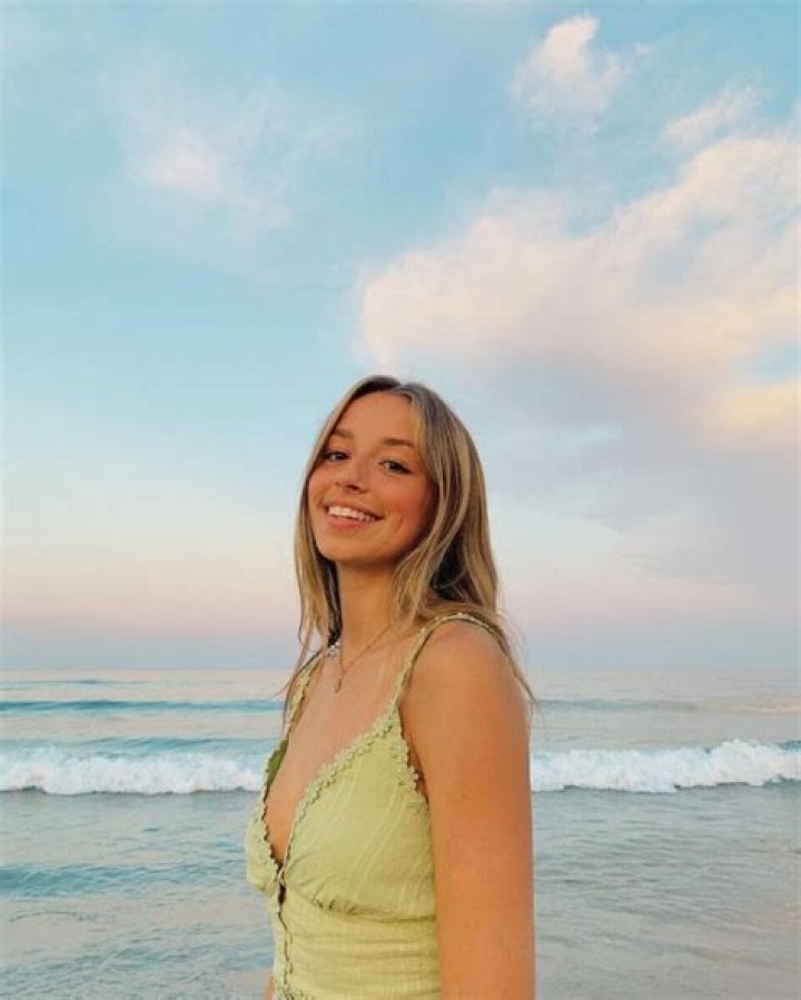 Declan McKenna Net Worth, Age, Height, Wife