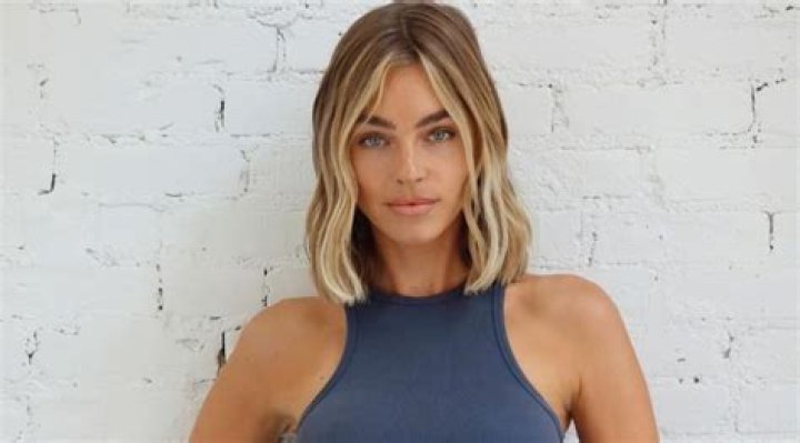 Hailey Elizabeth Age | Wiki, Net worth, Bio, Height, Boyfriend ?