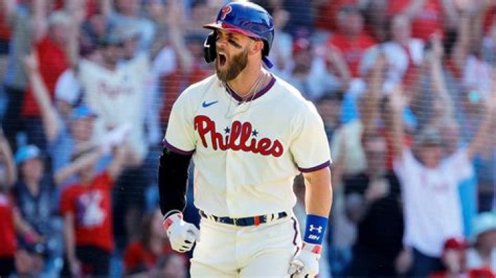 How tall is Bryce Harper