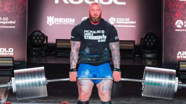 How tall is Hafthor Julius Bjornsson