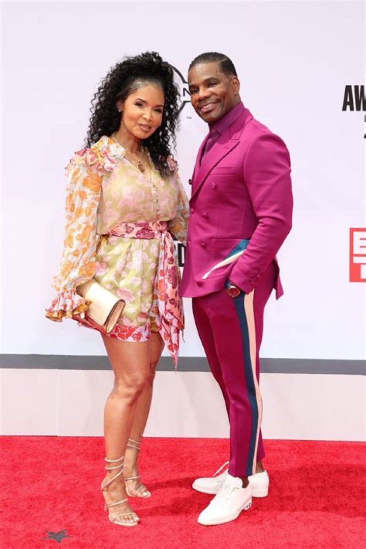 How tall is Kirk Franklin