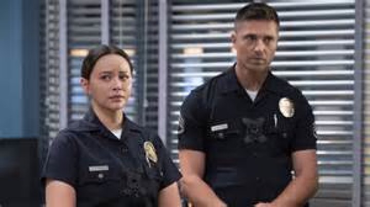 How tall is Melissa O'Neil