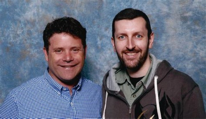 How tall is Sean Astin