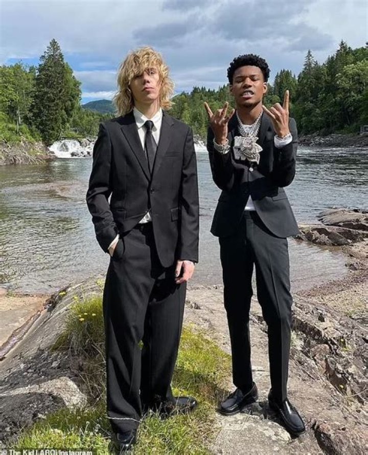 How tall is The Kid Laroi