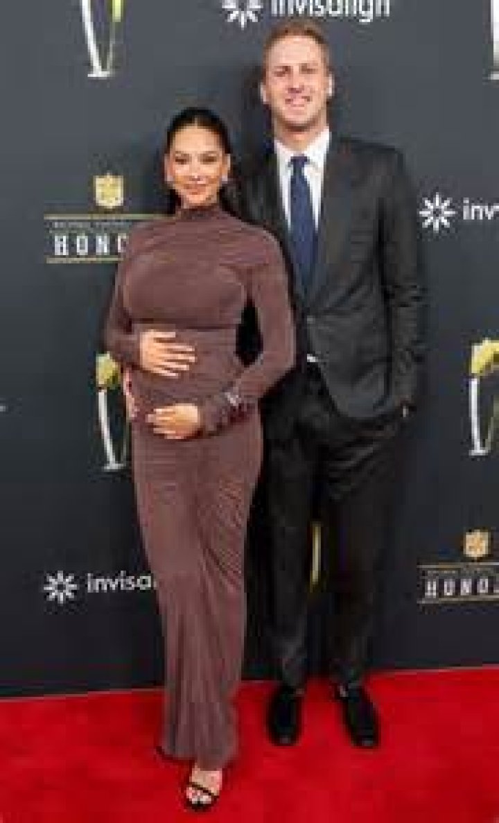 Is Bob Harper married? Who is His wife? or is He a Gay?