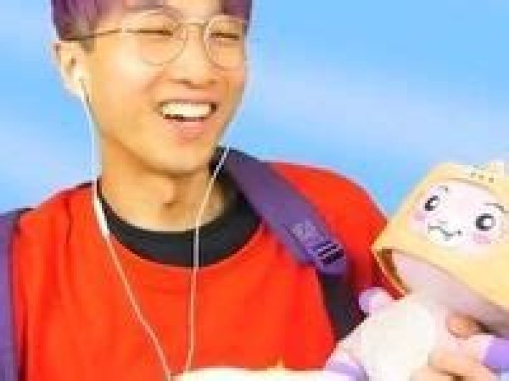 Justin Kroma (LankyBox) Biography | Age, Wiki, Net worth, Bio, Height, Girlfriend|