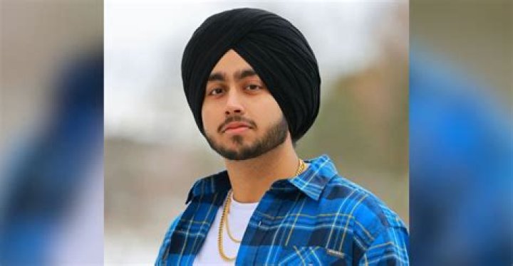 Shubh (Singer) Age, Wiki, Parents, Girlfriend, Height, Songs, Net Worth & BIO