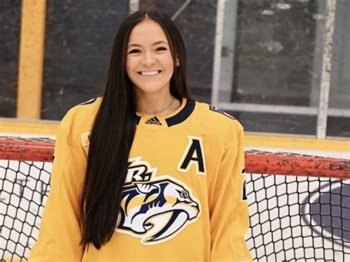 Sydney Cummings Net Worth and Earnings