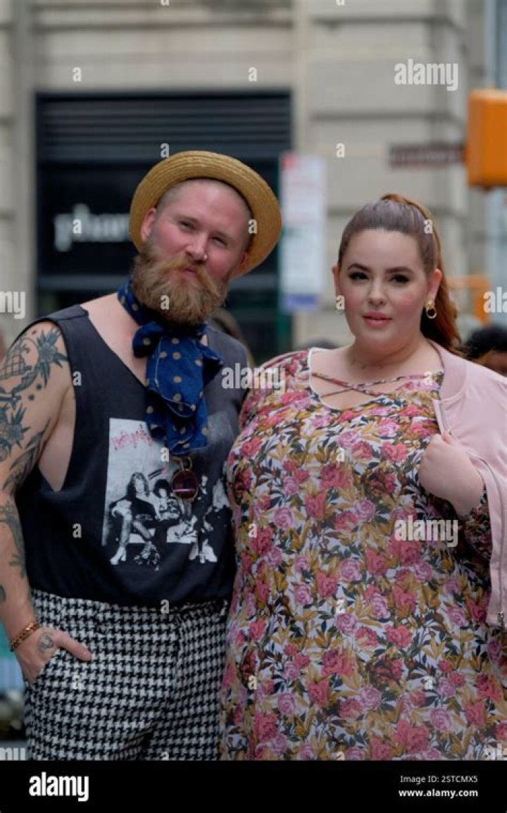 Tess Holliday Net worth, weight and height. Meet Her Husband Nick Holliday. 2022