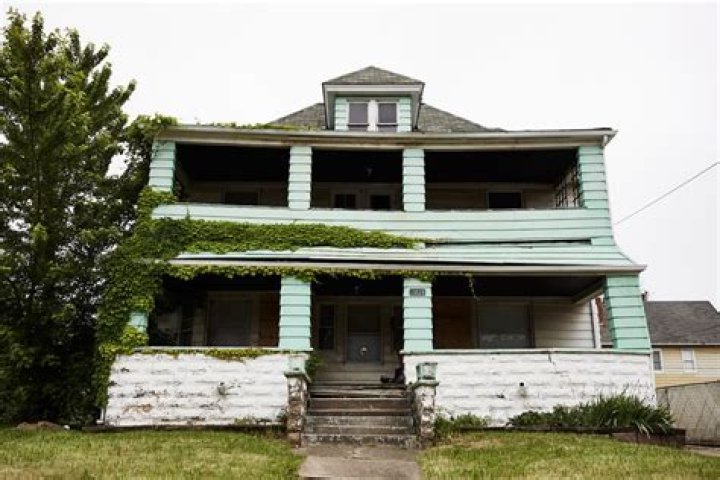 The First Zombie Proof House In The World