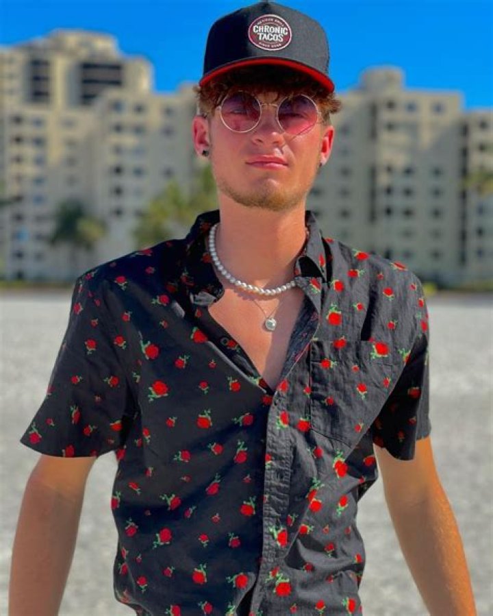 Tommy Unold Net Worth - CelebNetWorth