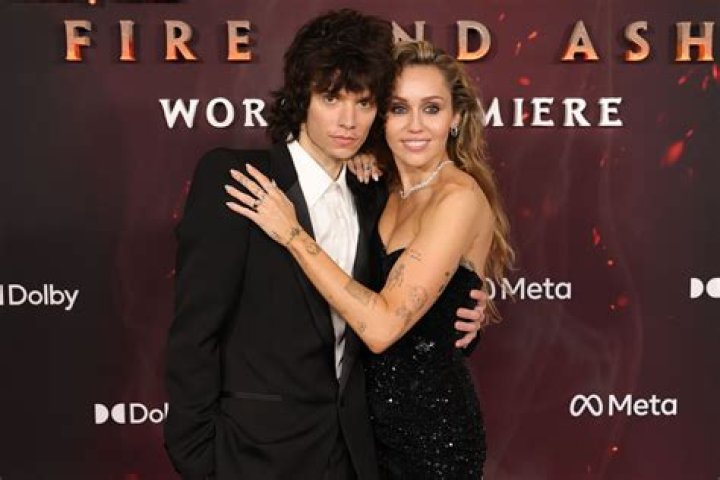Who is Avery Cyrus? Wiki, Biography, Age, Parents, Height, Girlfriend, Net Worth & More
