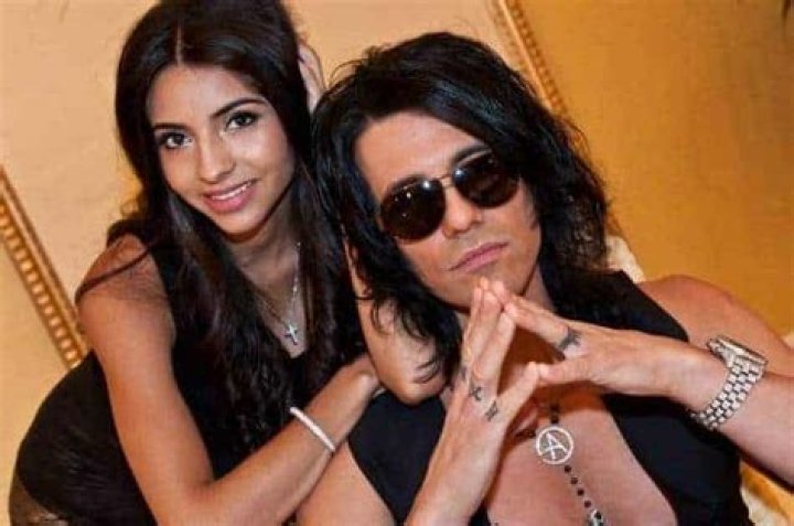 Who is Criss Angel girlfriend? Dating with new girl after divorce with several wives and break up with series of girlfriend?