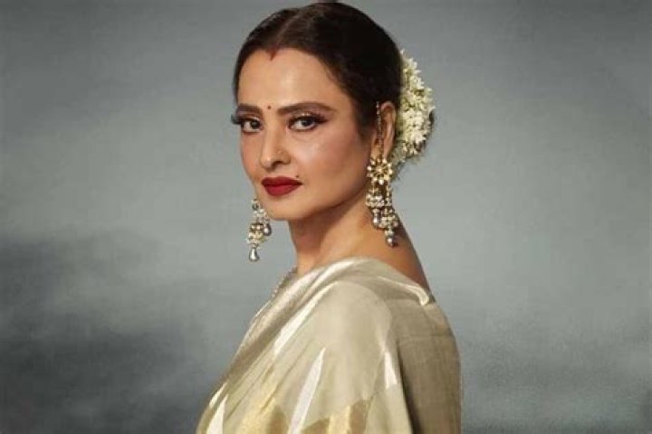 Who is Daksha Nagarkar? Wiki, Biography, Height, Age, Movies, Family & More