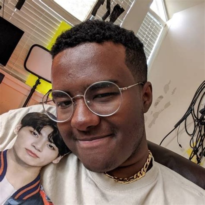 Who Was TwoMad 'Muudea Sedik'? Wiki, Biography, Age, Height, Weight, Family, Net Worth, Girlfriend, Death, and More
